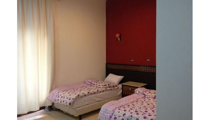 Hotel One Season Hostel poza 4