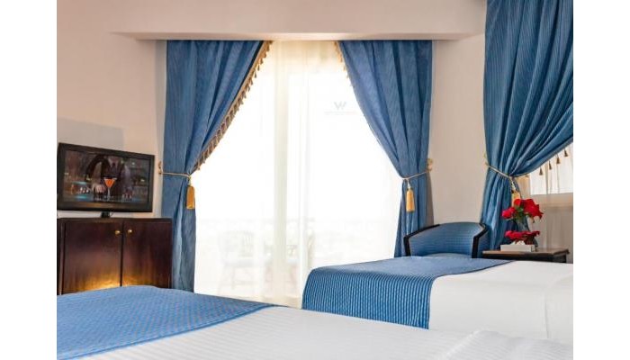 Hotel The Palace Beach poza 1