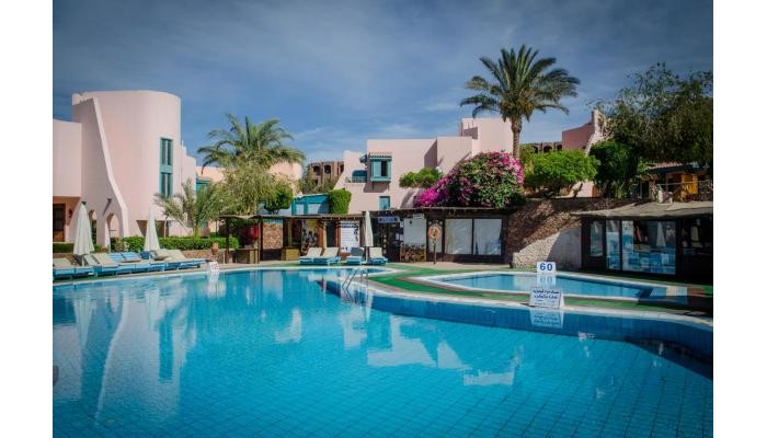 Eagles Downtown Zahabia & Beach Resort poza 11