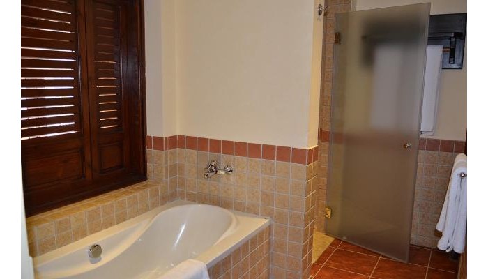 Tamra Beach Resort poza 5