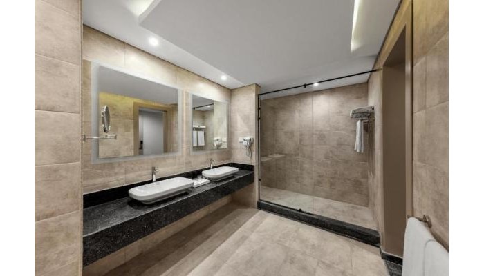 The V Luxury Resort poza 9