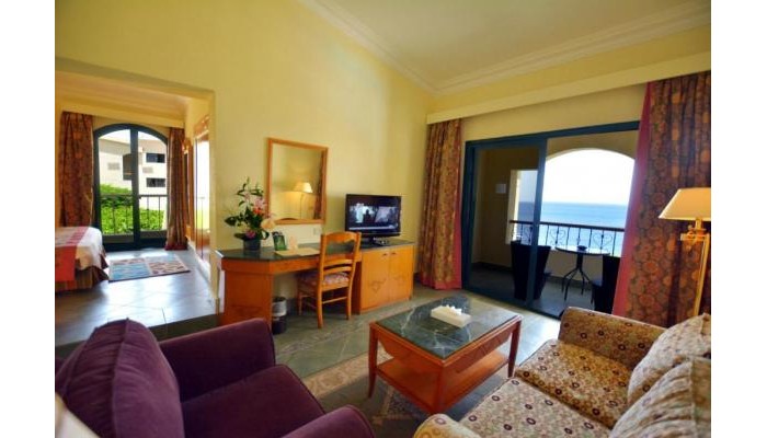 Island View Resort poza 5