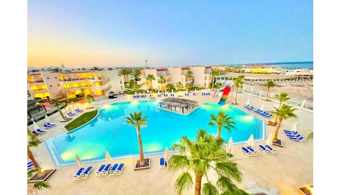 Ivy Cyrene Island Aqua Park Resort poza 17